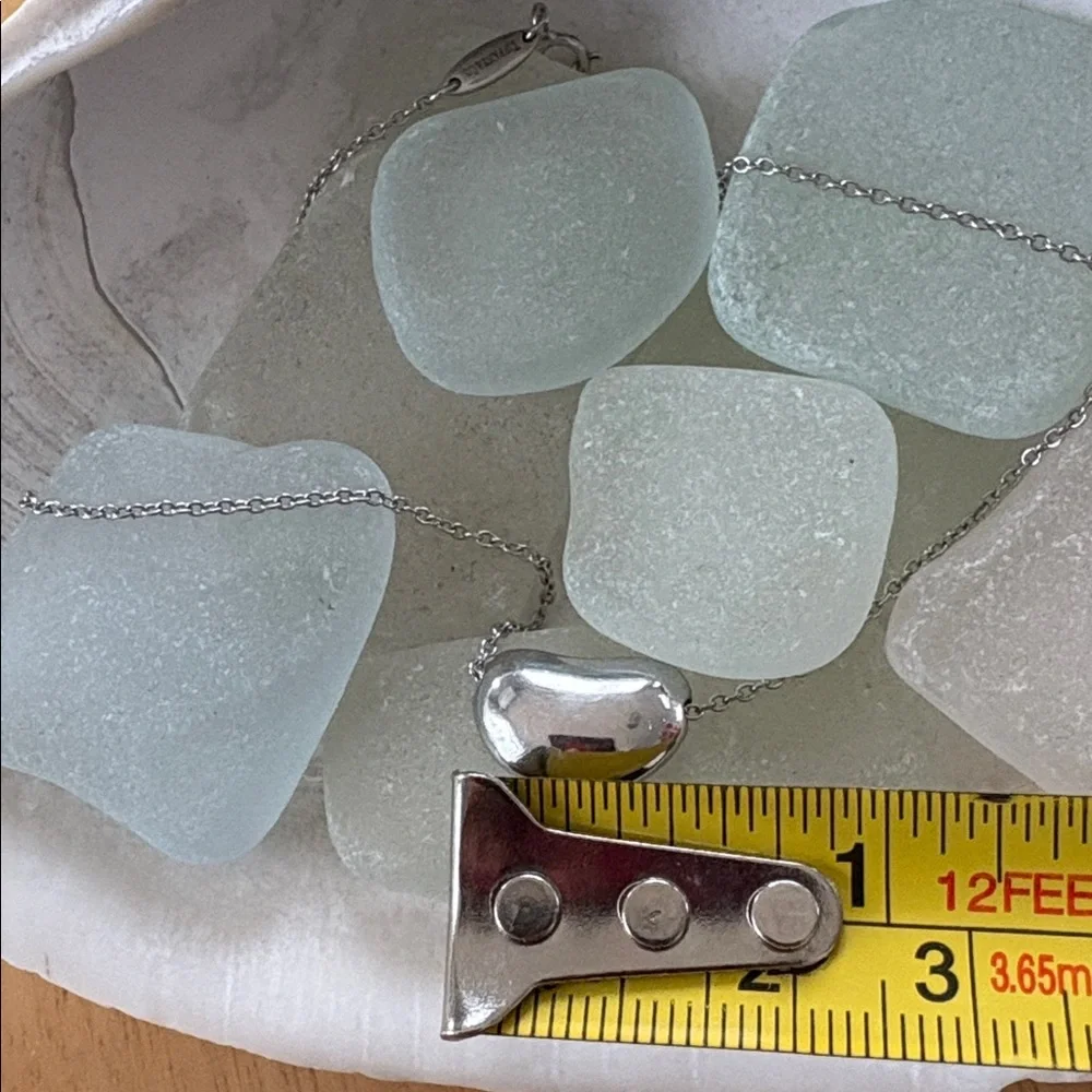 Tiffany & Co. Elsa Peretti Bean Necklace - Picture 4 of 9